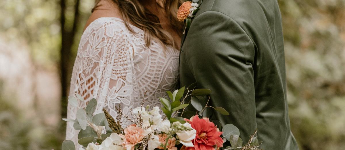 Bespoke bridal bouquet + boutonniere